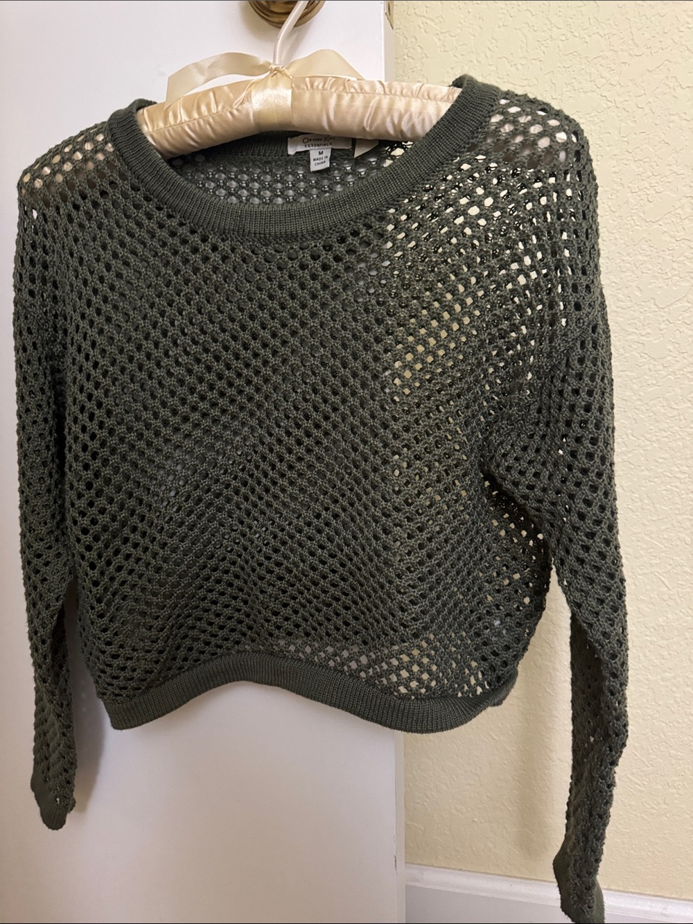 Open-Knit, Cropped Women's Sweater - Olive Green size M